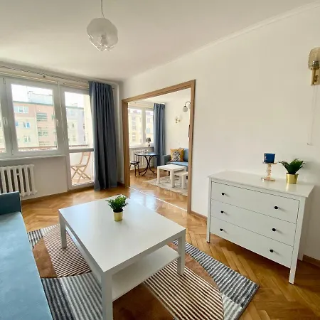 Avis Skwer Kosciuszki 17-19 Apartment Gdynia