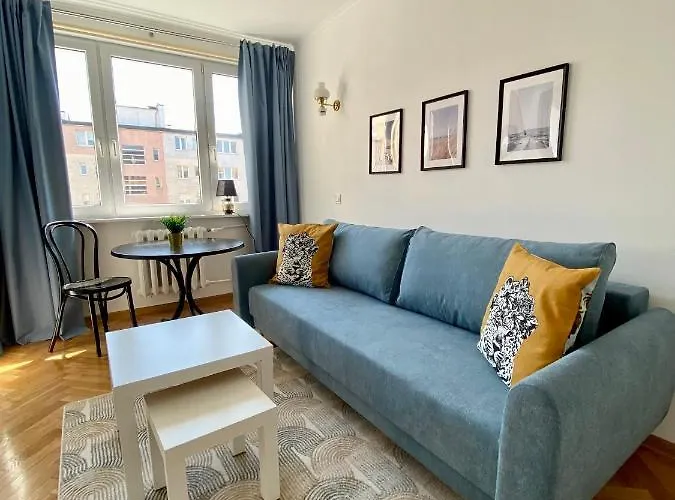 Avis Skwer Kosciuszki 17-19 * Gdyně