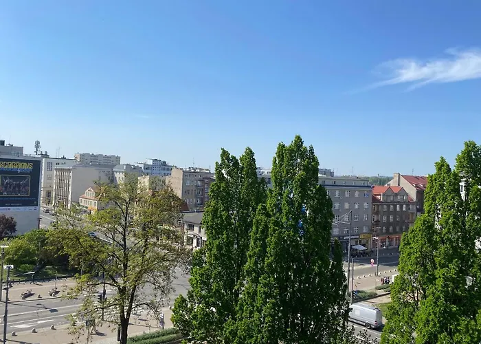 Avis Skwer Kosciuszki 17-19 * Gdyně